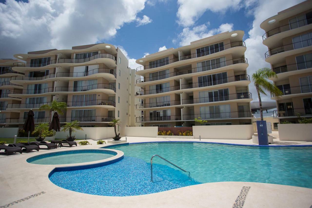 Pool view 3 bedroom apartment Cancún Buitenkant foto
