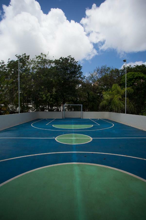 Pool view 3 bedroom apartment Cancún Buitenkant foto