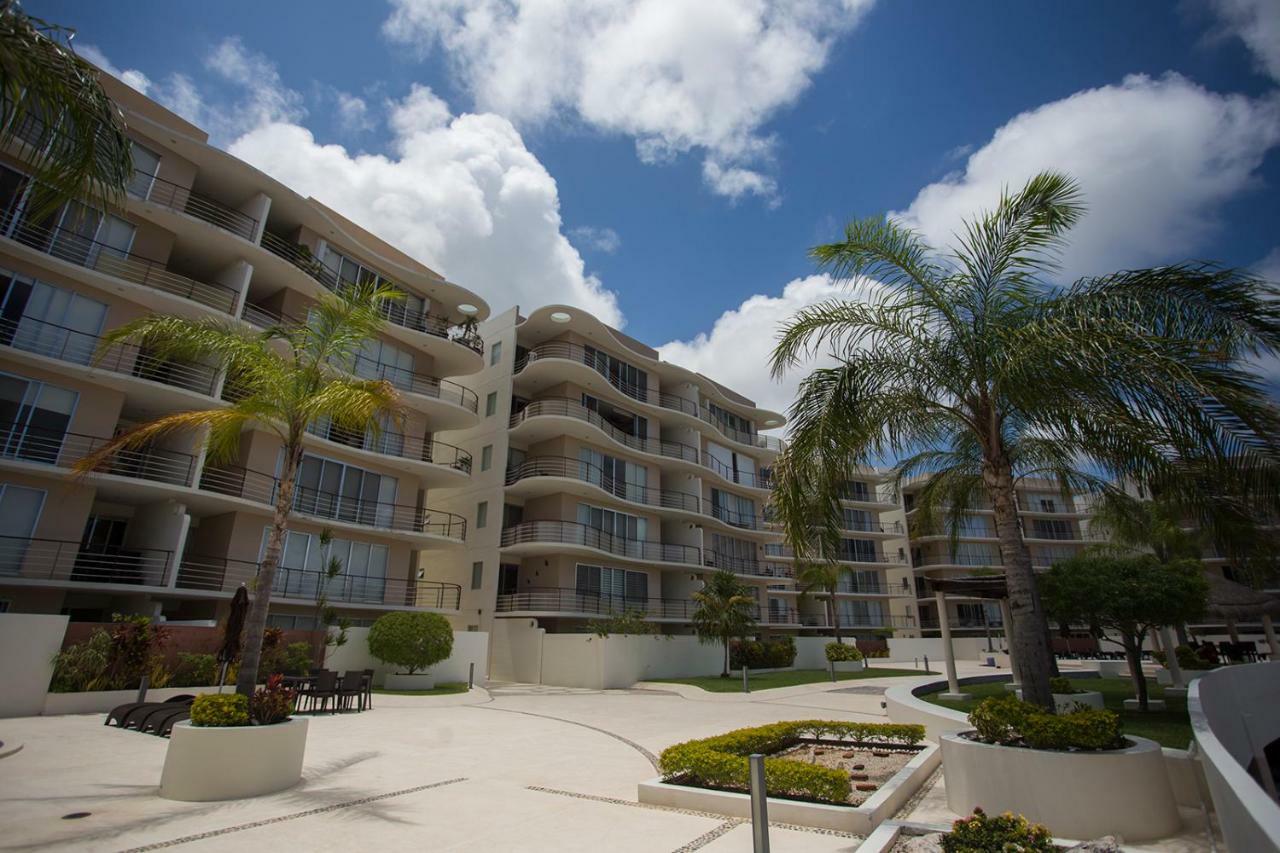 Pool view 3 bedroom apartment Cancún Buitenkant foto